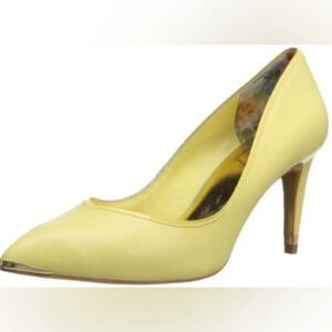Ted Baker London mitilia butter yellow pumps / heels pointy toe .